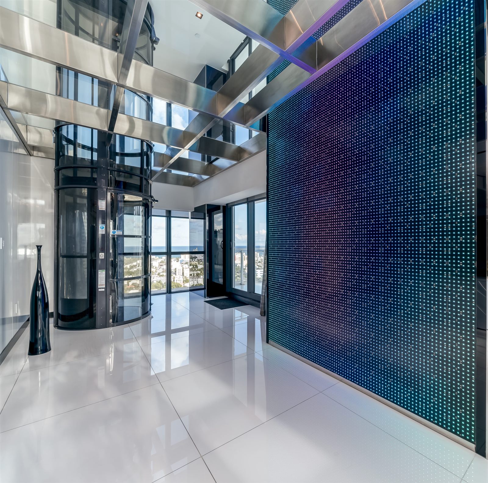 Bentley Bay, Miami Beach — real estate photography by Digilux HD