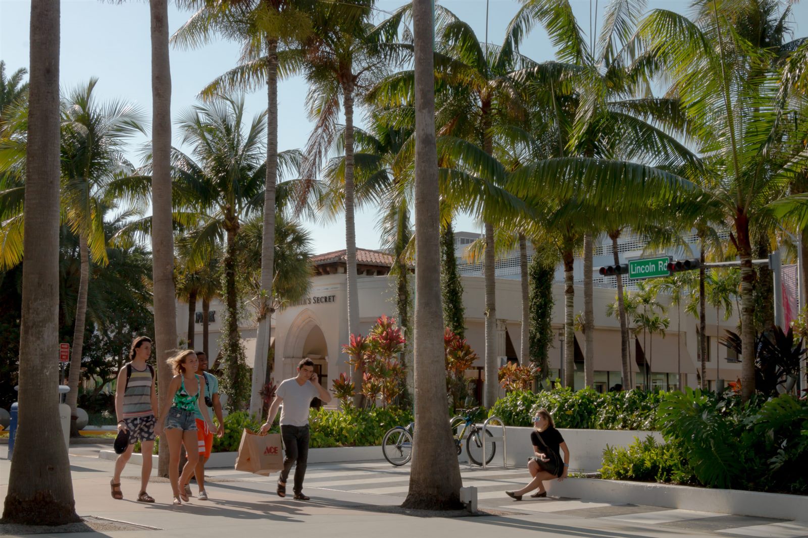 Lincoln Road, Miami Beach — real estate photography by Digilux HD